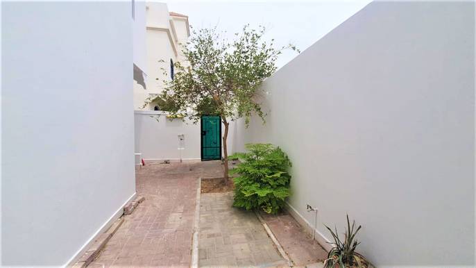 Villa for Rent Doha With Backyard