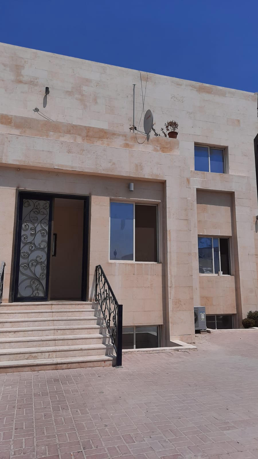 One Bed Room Hall Kitchen Bathroom Family Rooms Available Behind Dar Salam Mall Abuhamour Property Oryx